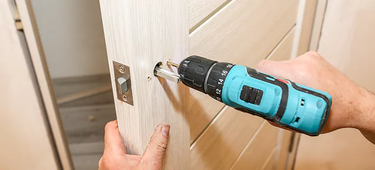 Old Door Knob Repair in Belle Glade, FL