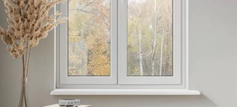 Vinyl Window Stool in Belle Glade, FL